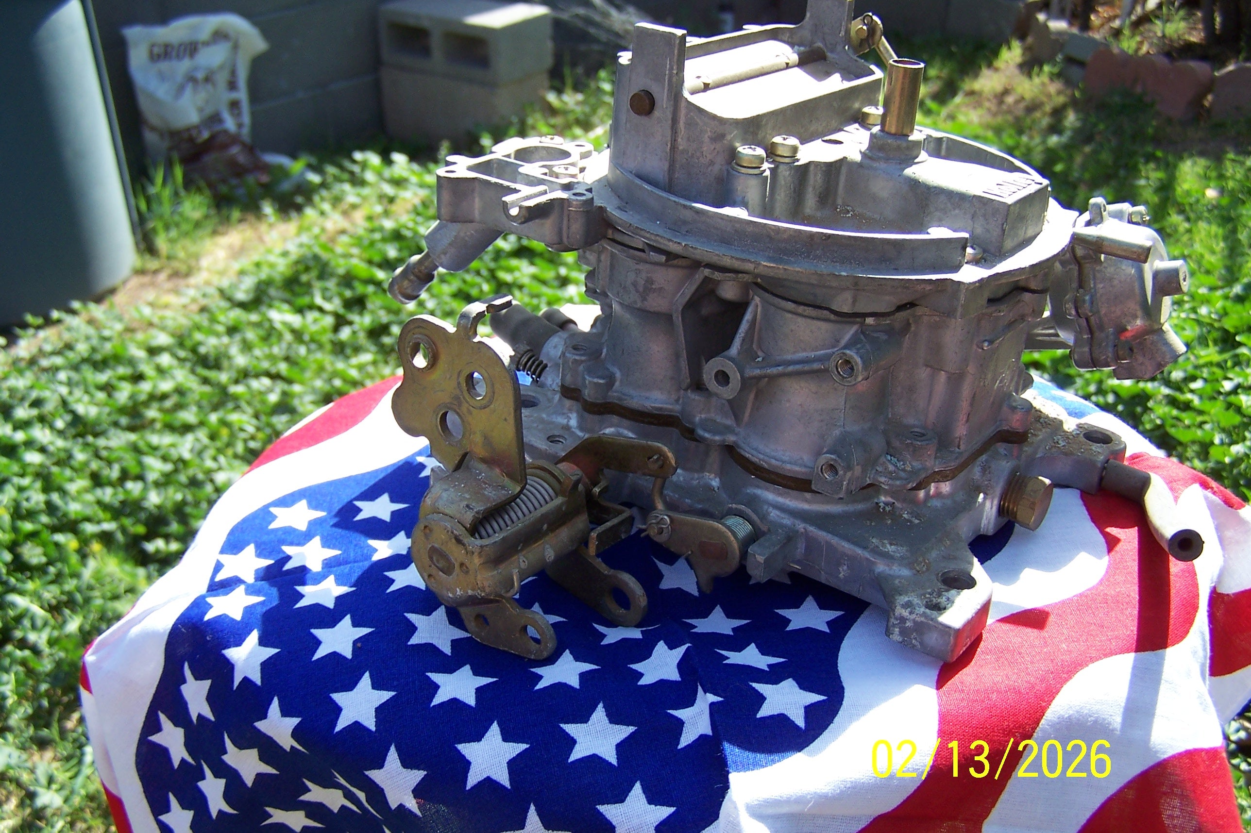 Holly Carburetor:  Economaster 4-Barrel Carburetor  Model 6R-5643B