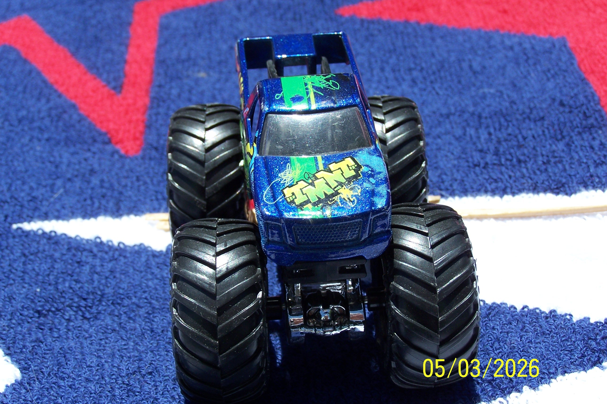 Monster TMNT Truck Leo