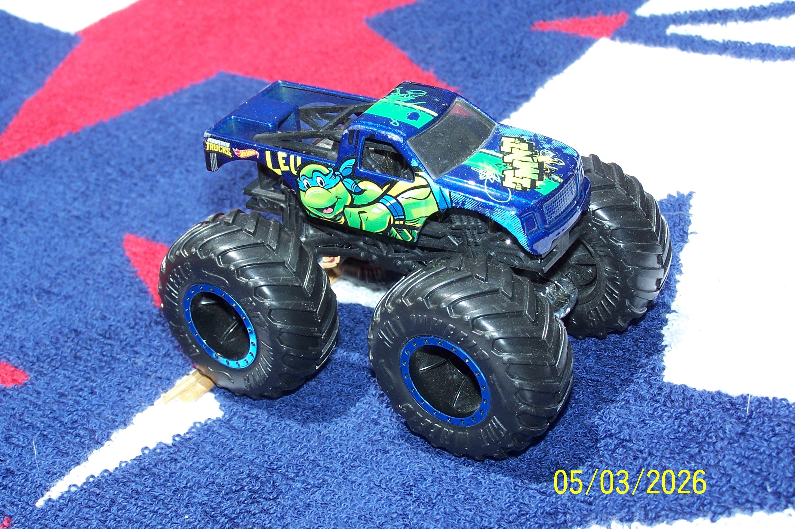 Monster TMNT Truck Leo