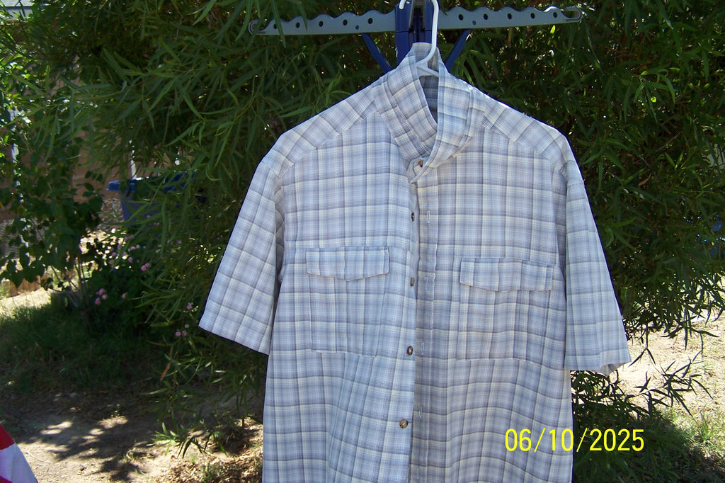 Huk Men's Tide Point Button-Down Short Sleeve Fishing Shirt ( Icon) Vented back, Windsurfer Mini Plaid, Style 8117