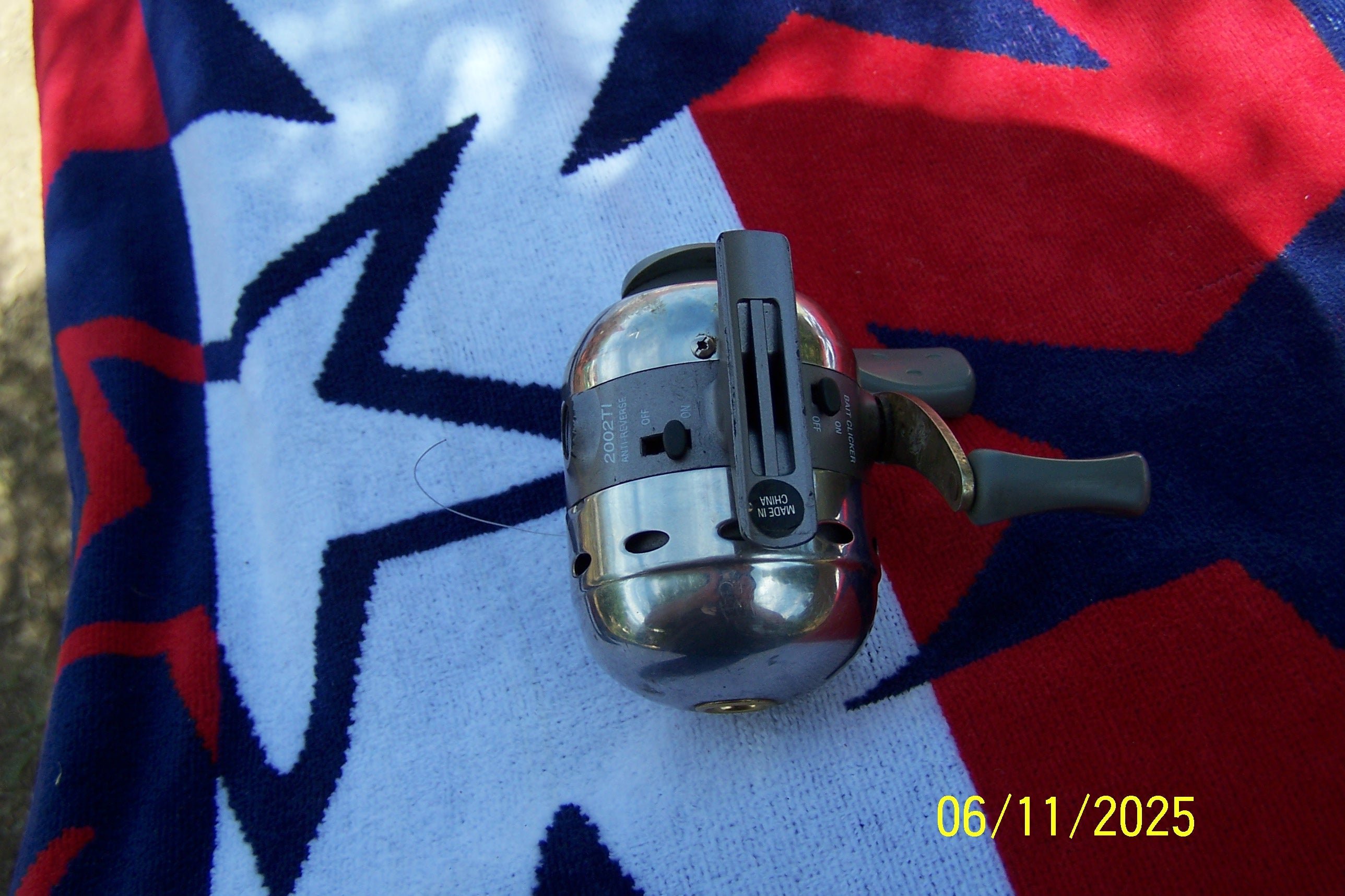 Vintage Synergy Steel Titanium Shakespeare (2002TI) Spin cast Reel