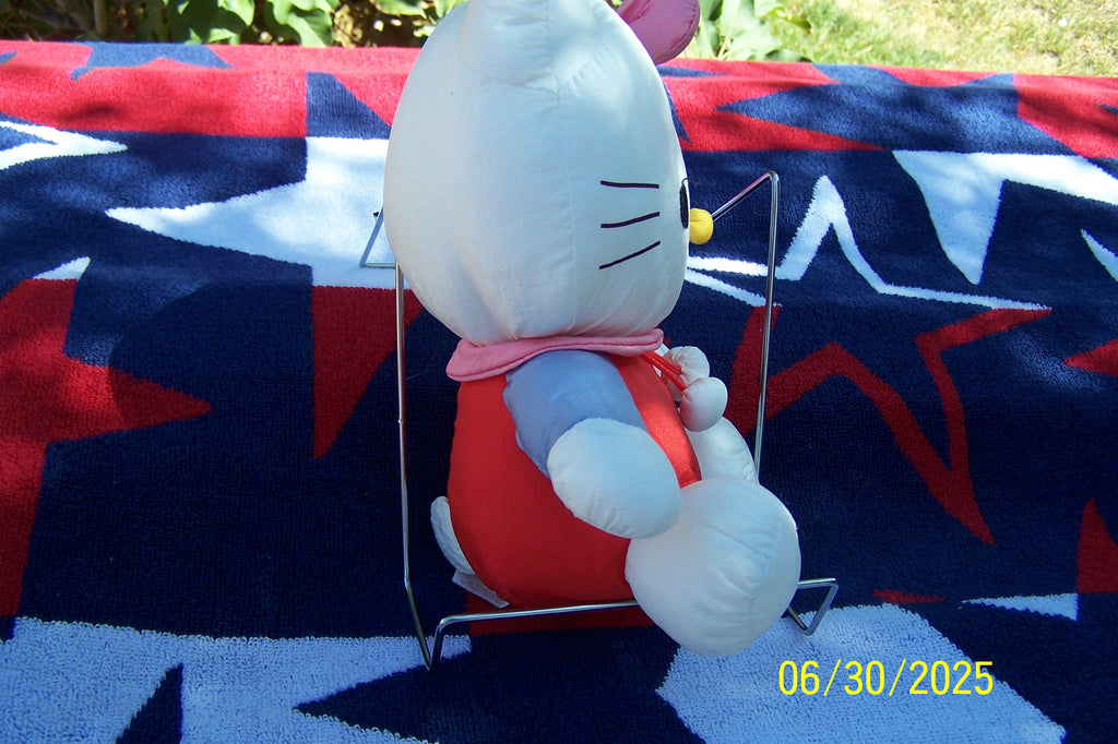 Hello Kitty Plushy; Sanrio GmbH &nbsp;22525 Hamburg Germany Vintage