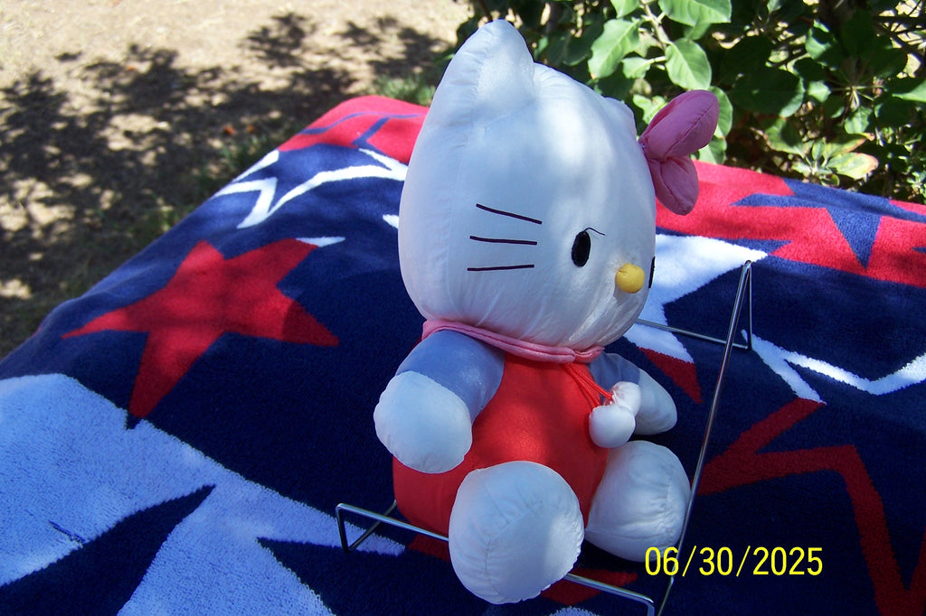 Hello Kitty Plushy; Sanrio GmbH &nbsp;22525 Hamburg Germany Vintage